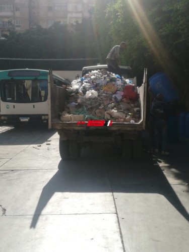 حملات مكثفة لرفع القمامة بأحياء محافظة الإسكندرية