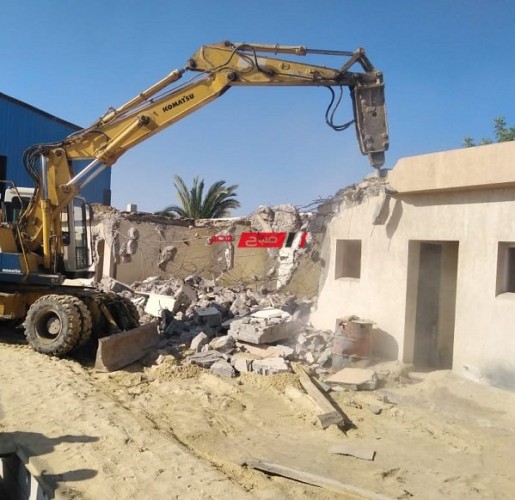 إزالة أعمال بناء مخالف بحي شرق في الإسكندرية