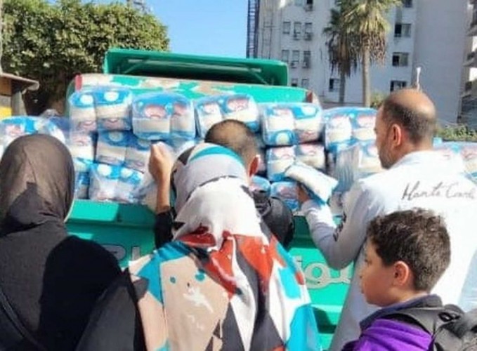 توزيع 5000 كيلو أرز للمواطنين بسعر 15 جنيه للمواطنين في كفر البطيخ بدمياط بالتعاون مع التموين