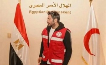 تامر حسني يجمع التبرعات لضحايا زلزال سوريا مع الهلال الأحمر