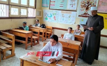 الهدوء والنظام يسودان لجان امتحانات النقل الإبتدائية والإعدادية بدمياط الأزهرية