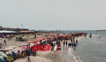 محلية رأس البر تناشد المواطنين بعدم نزول البحر بعد انتهاء اجازة العيد