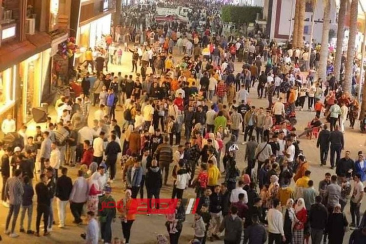رابع ايام العيد … اقبال كبير على شارع النيل في رأس البر
