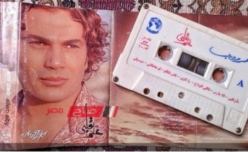 عمرو دياب يحتفل بمرور 20 عاما على ألبوم “علم قلبي”