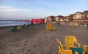 تراجع الاقبال على شواطئ مدينة رأس البر مع بداية انخفاض درجات الحرارة