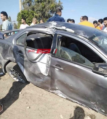 اصابه شخص في حادث تصادم سيارة ملاكي بعمود انارة على طريق دمياط الجديدة