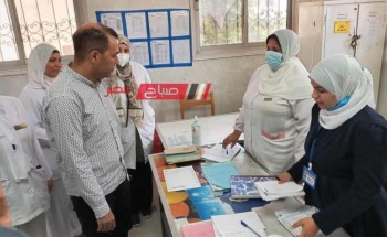 وكيل وزارة الصحة بدمياط يتفقد سير العمل داخل مستشفي كفر سعد المركزي