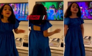 حفيدة هيفاء وهبي تقلدها وترقص على أغنية “تيجي”