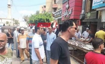 رئيس محلية كفر سعد بدمياط يقود حملة إشغالات مكبرة