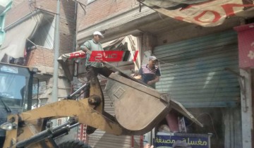 شن حملة مكبرة لإزالة الإعلانات واليفط العشوائيه الغير مرخصه في فارسكور بدمياط