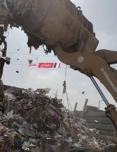 التصدي لاحدى مخازن الخردة  ومصادرة 1.5 طن مخلفات بقرية الرياض في دمياط