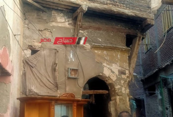 تساقـط أجزاء من عقار في حي الجمرك بمحافظة الإسكندرية