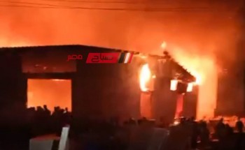 نشوب حريق هائل داخل ورشة اثاث في قرية العنانية بدمياط
