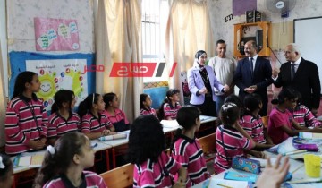 بالصور وزير التعليم يتابع انتظام الدراسة بعدد من مدارس محافظة الإسكندرية