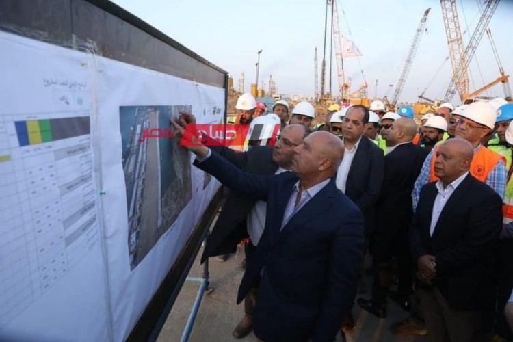 وزير النقل يتابع سير العمل داخل ميناء دمياط البحري ومعدلات تنفيذ المشروعات