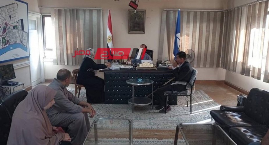 رئيس مدينة فارسكور بدمياط يعقد اللقاء الدوري الأسبوعي بالمواطنين