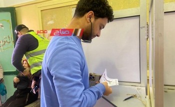 أحمد جمال يدلي صوته في الانتخابات الرئاسية بمقر لجنته