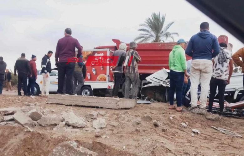 بالصور اصابة 3 اشخاص في حادث تصادم سيارة نقل ومقطورة على طريق رأس البر بدمياط