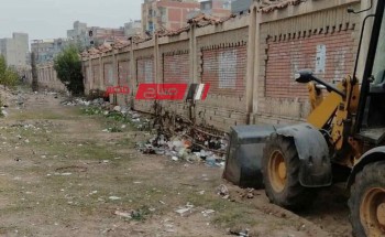 بداية أعمال رفع كفاءة جانبي طريق قرية السنانية بدمياط في استجابه لمطالب المواطنين