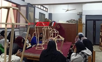 مراكز شباب دمياط تستعد لشهر رمضان المبارك بصناعة الفوانيس الخشبية
