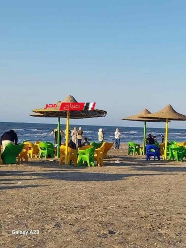 إقبال متوسط على شواطئ دمياط الجديدة في أخر أيام عيد الفطر المبارك