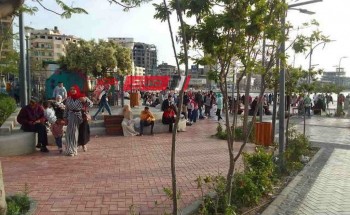 استمرار توافد المئات من الزوار على حديقة بنت الشاطئ في دمياط .. رابع يوم العيد