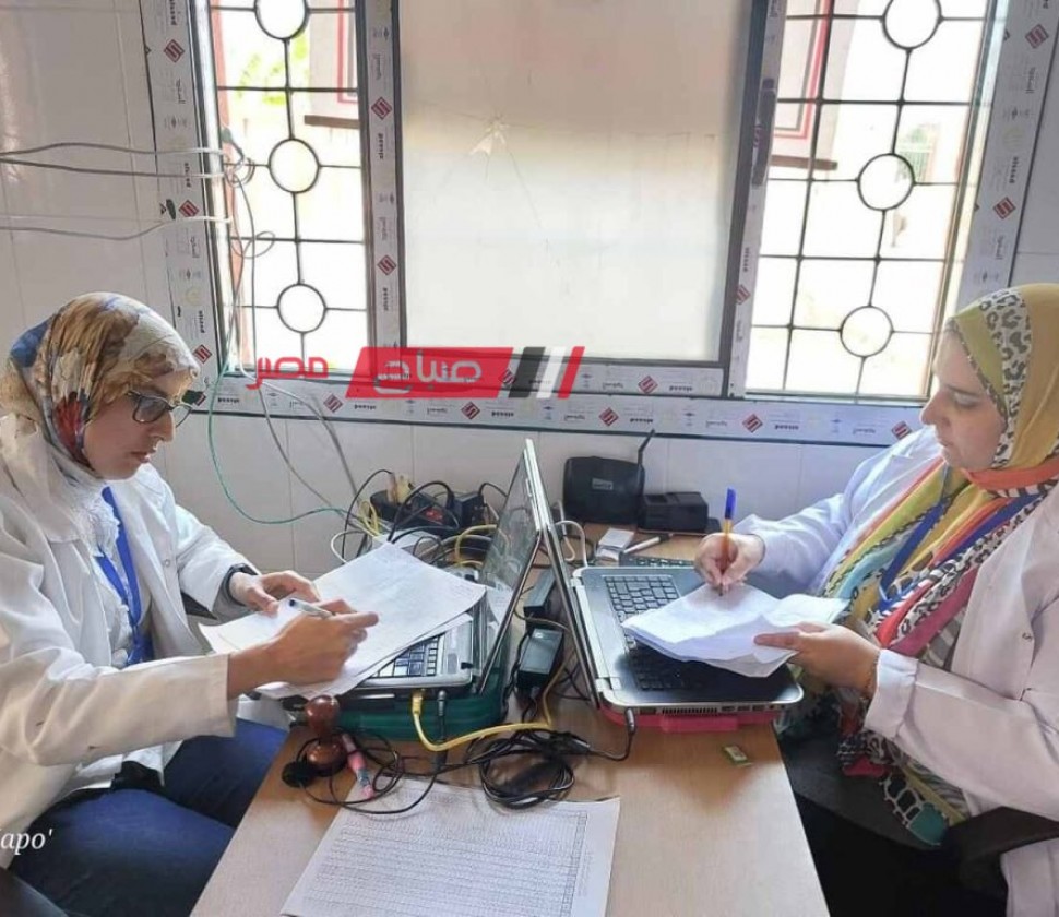 محافظ دمياط تتلقى تقريرًا حول نتائج القافلة الطبية التى أطلقتها الصحة بقرية أبو سعادة الكبرى ضمن خطة شهر إبريل