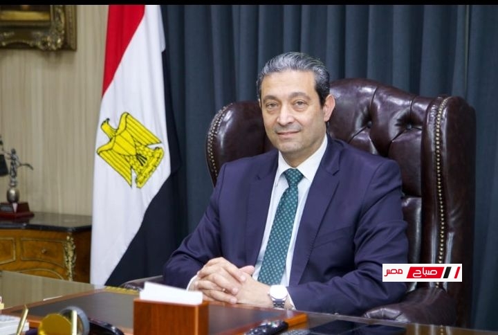 محافظ دمياط يعلن بدء صرف منحة لعدد ١٩٧٨ عامل من العمالة غير المنتظمة بدمياط