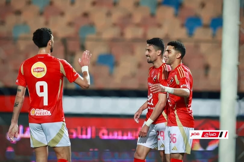 صراع القمة يشتعل في الدوري المصري: الأهلي يقلص الفارق بعد سقوط بيراميدز