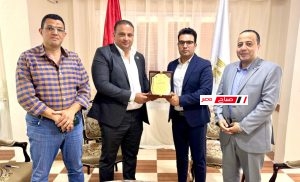 مدير الشباب والرياضة يستقبل مجلس إدارة منطقة دمياط للملاكمة 30 611FF853 BFFA 4873 AC76 25AFA5894450