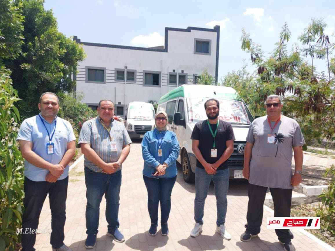 تقديم الخدمة الطبية لـ 801 مواطنًا في قافلة طبية بقرية عزبة 8 بدمياط