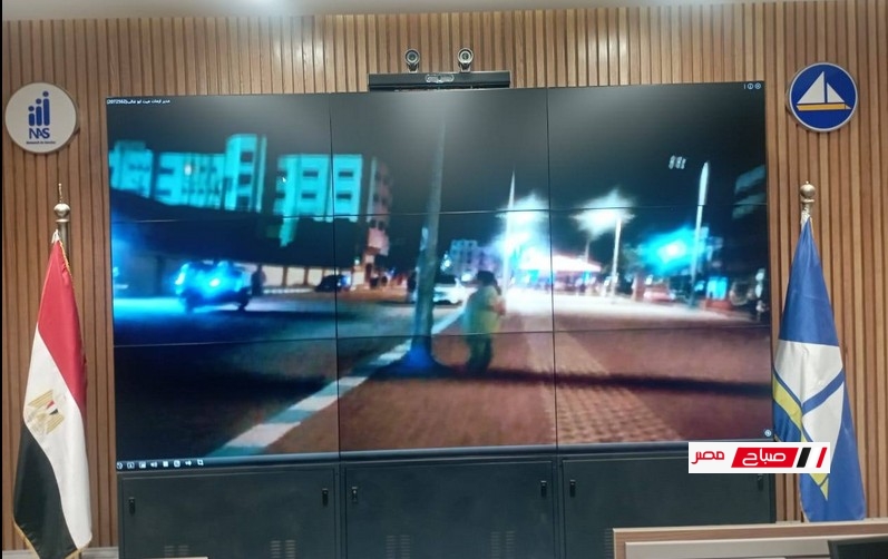 محافظ دمياط يتابع من داخل مركز سيطرة الشبكة الوطنية للطوارئ والسلامة العامة إجراءات ترشيد استهلاك الكهرباء