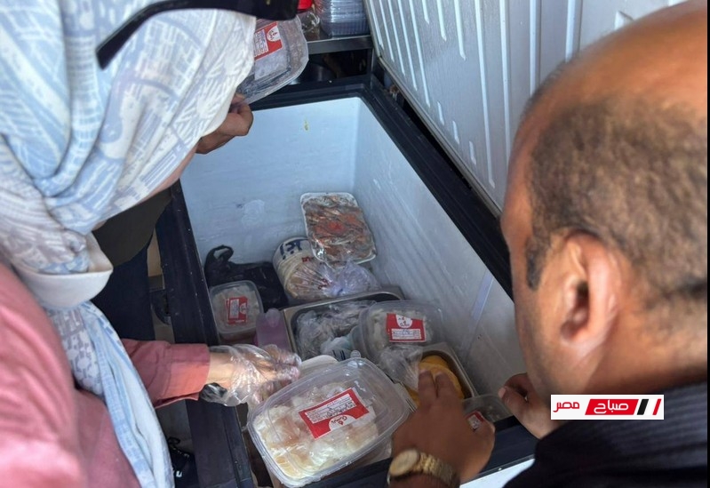 غلق وتشميع عدد ٦ مطاعم بشارع النيل برأس البر