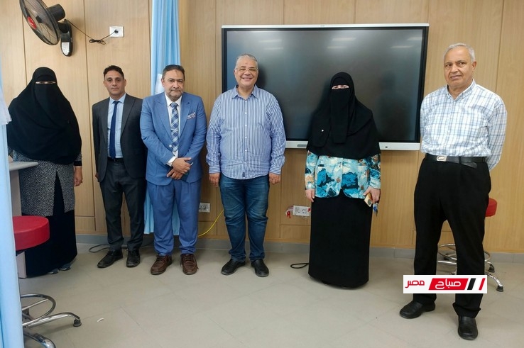 عميد كلية الطب يتفقد الاختبارات الإكلينيكية لطلاب المستوى الرابع