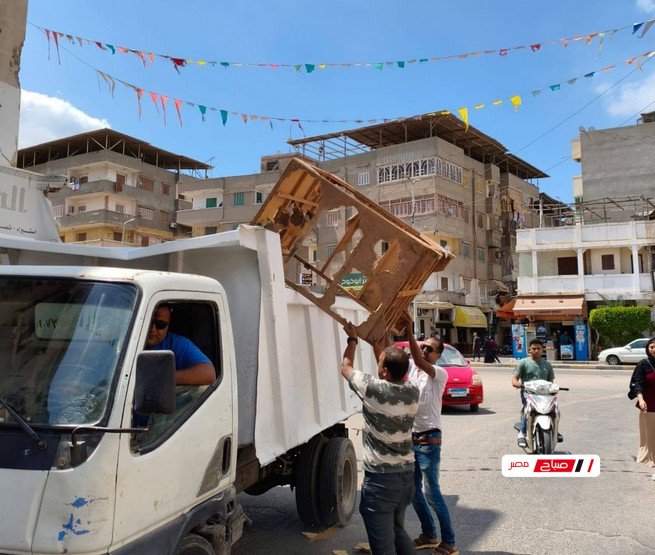 حملة لرفع الإشغالات بشوارع حي أول وثانى مدينة دمياط